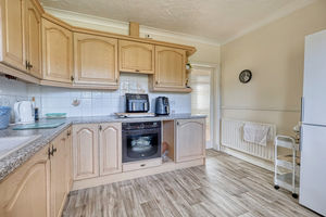 Kitchen- click for photo gallery